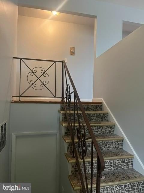 7506 New Hampshire Ave - Photo 5 of 28
