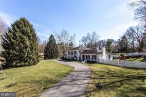 featured image of 7510 Shadywood Rd