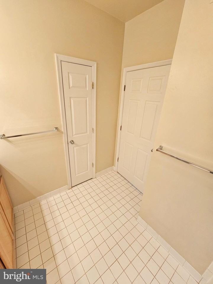 100 Watkins Pond Blvd #104 - Photo 5 of 30