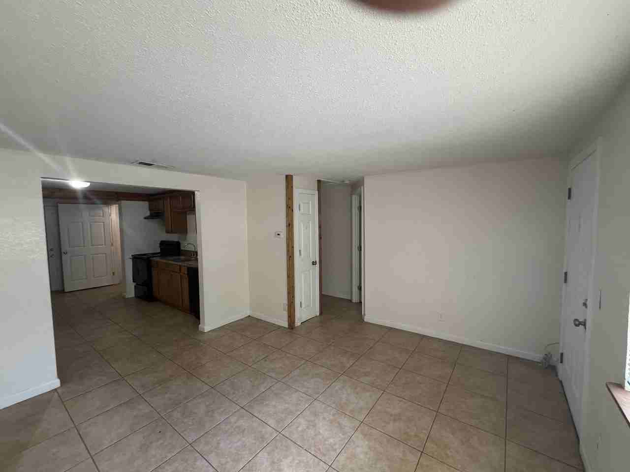 10308 Angel Ct - Photo 4 of 8