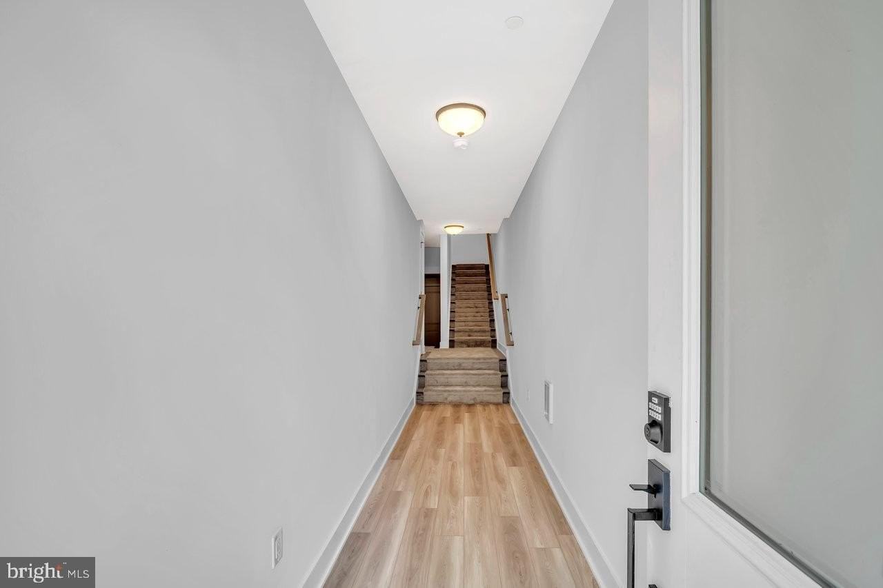 10208 Donatello Dr - Photo 4 of 30