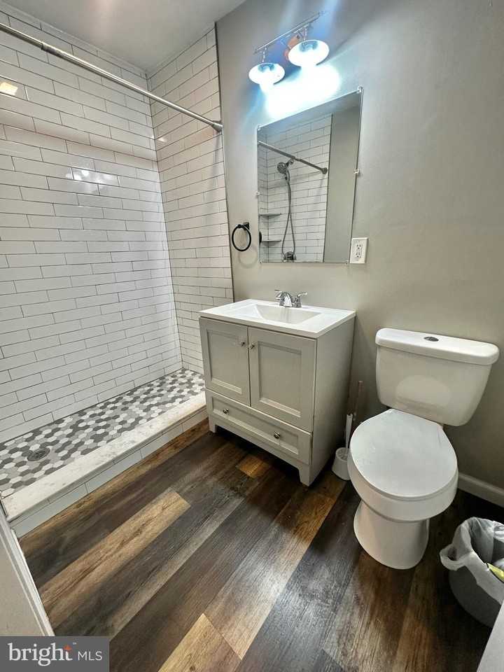 113 S Washington St #B - Photo 4 of 12