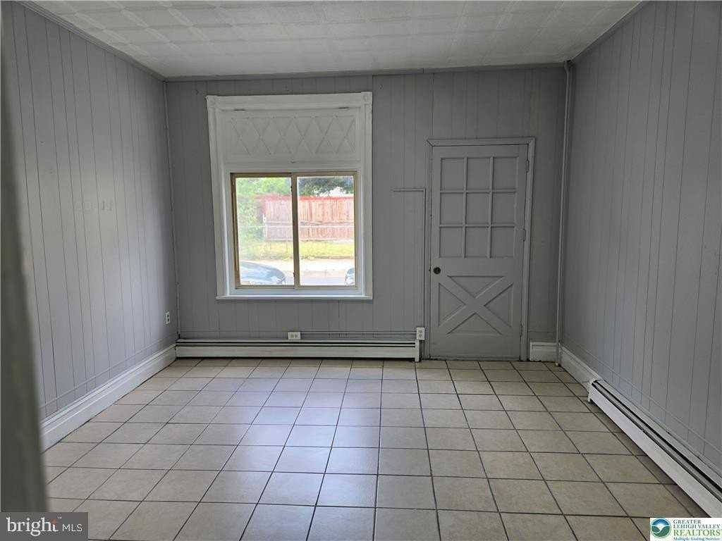 436 Pierce St - Photo 2 of 18