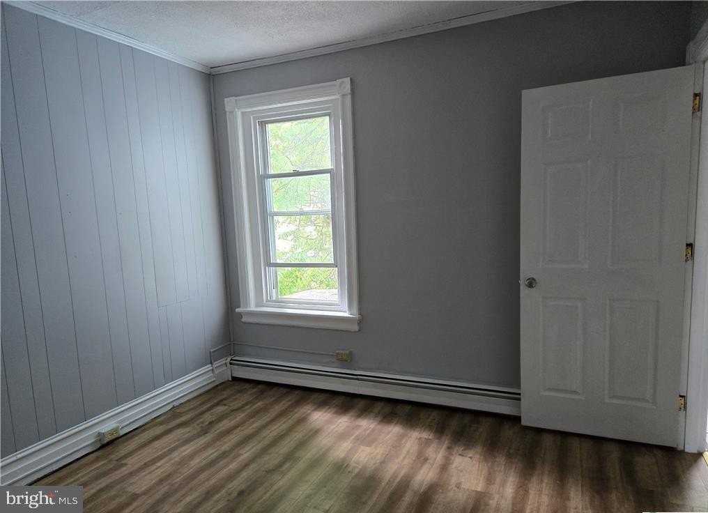 436 Pierce St - Photo 7 of 18