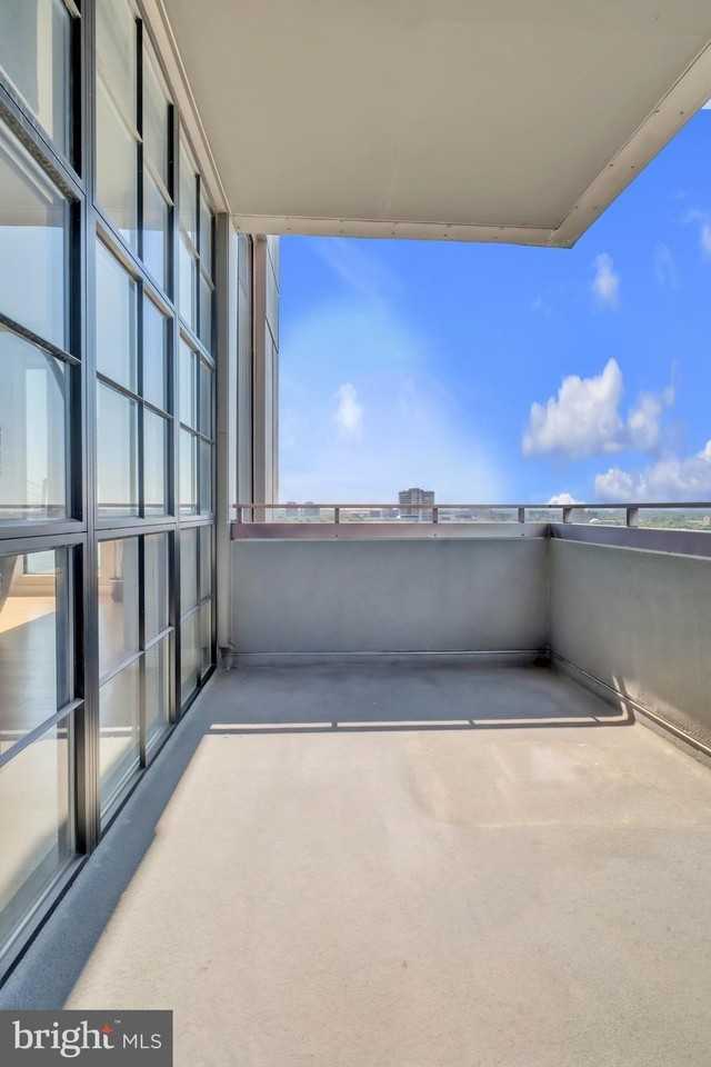108 Arch St #PH1