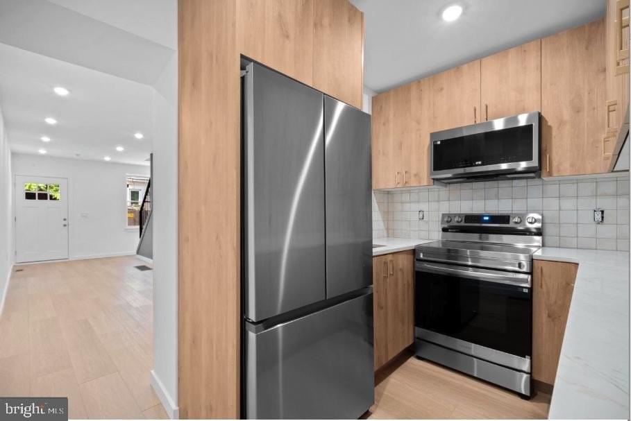 2215 N Mutter St - Photo 2 of 6