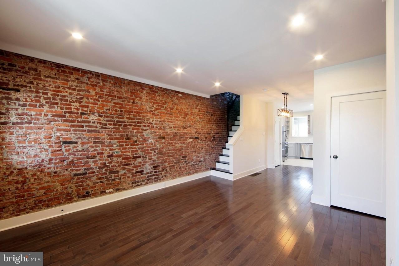2677 Aramingo Ave - Photo 6 of 29