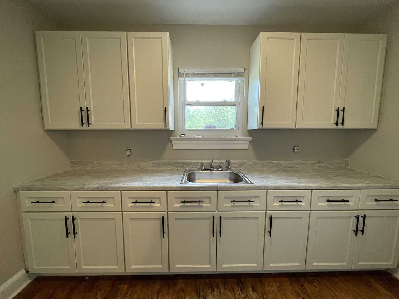 3873 S Amherst Hwy #1 - Photo 3 of 17