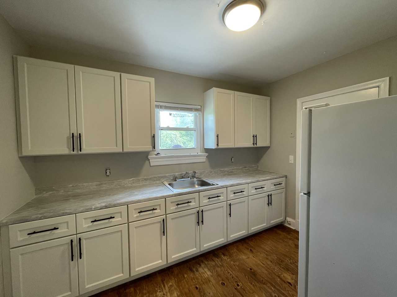 3873 S Amherst Hwy #1 - Photo 5 of 17