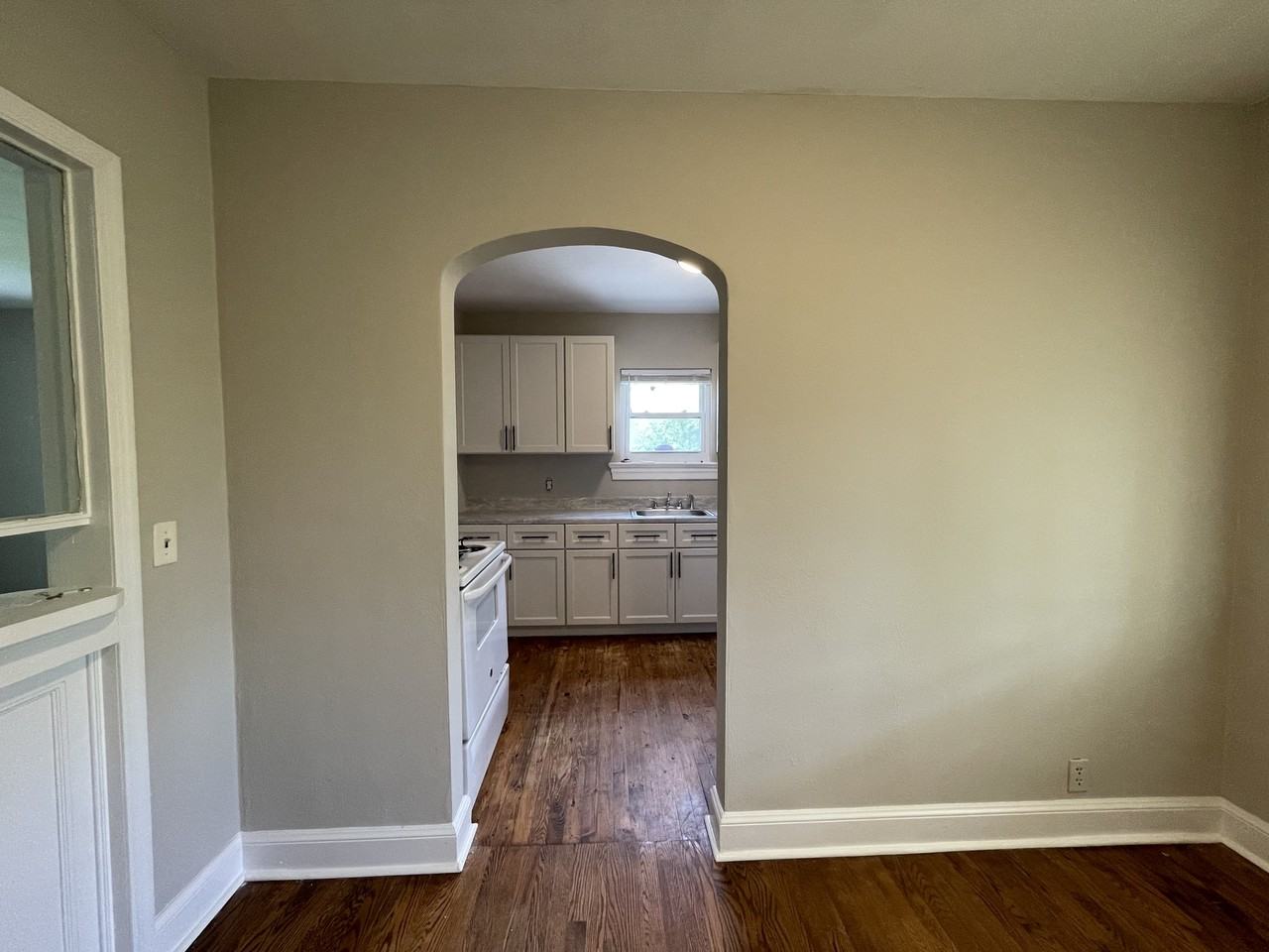 3873 S Amherst Hwy #1 - Photo 7 of 17