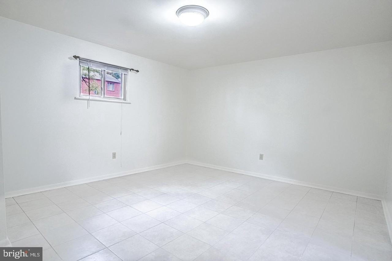 4510 Washington Blvd #B1 - Photo 5 of 17