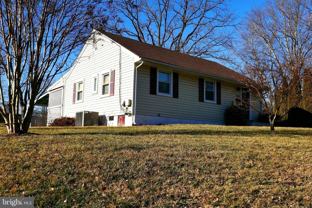 7236 Pimmit Ct - Photo 1 of 1