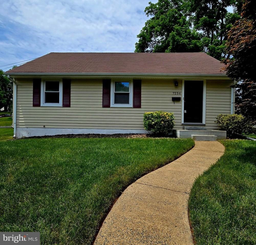 7236 Pimmit Ct - Photo 2 of 22