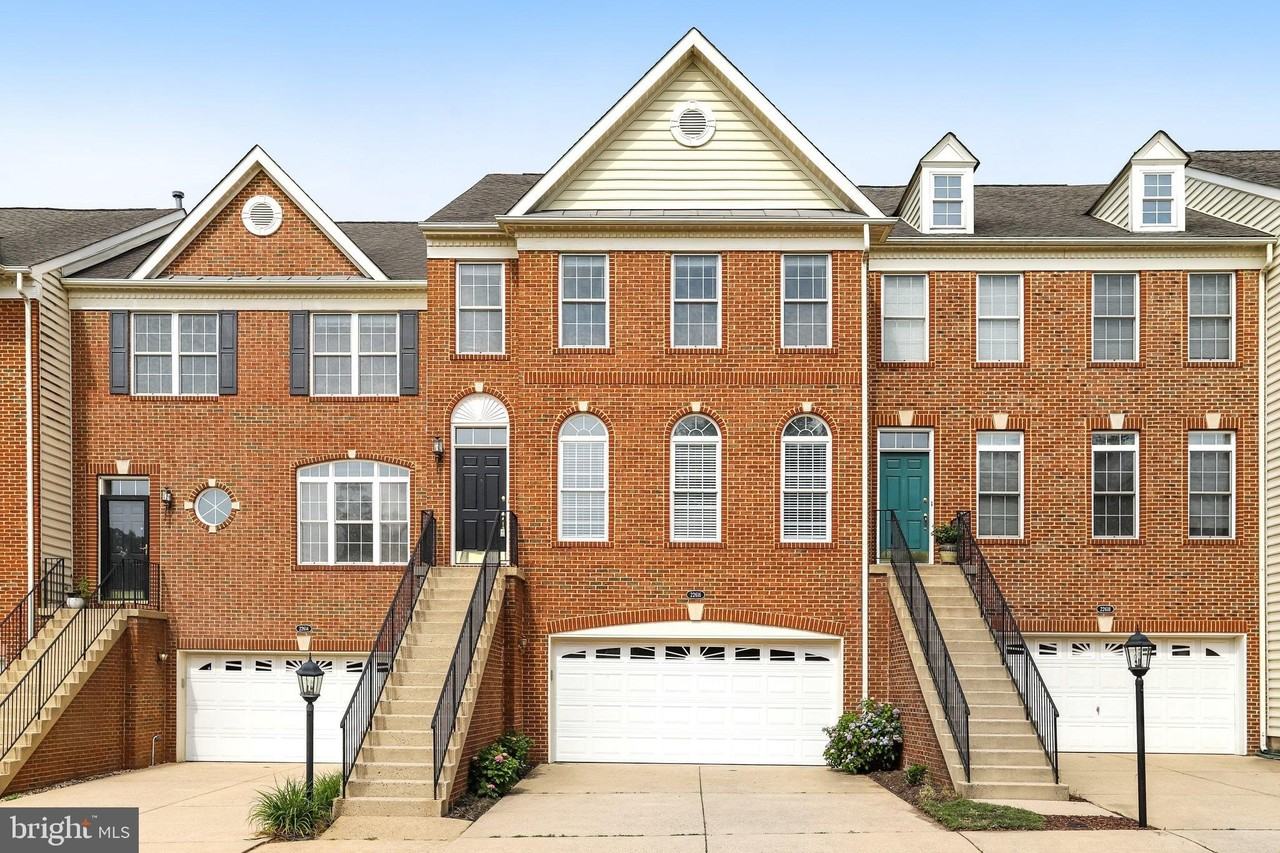 22616 Welborne Manor Sq
