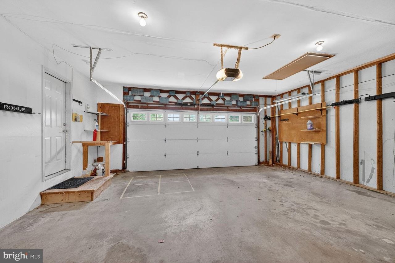 925 Chancellor St Sw - Photo 6 of 25
