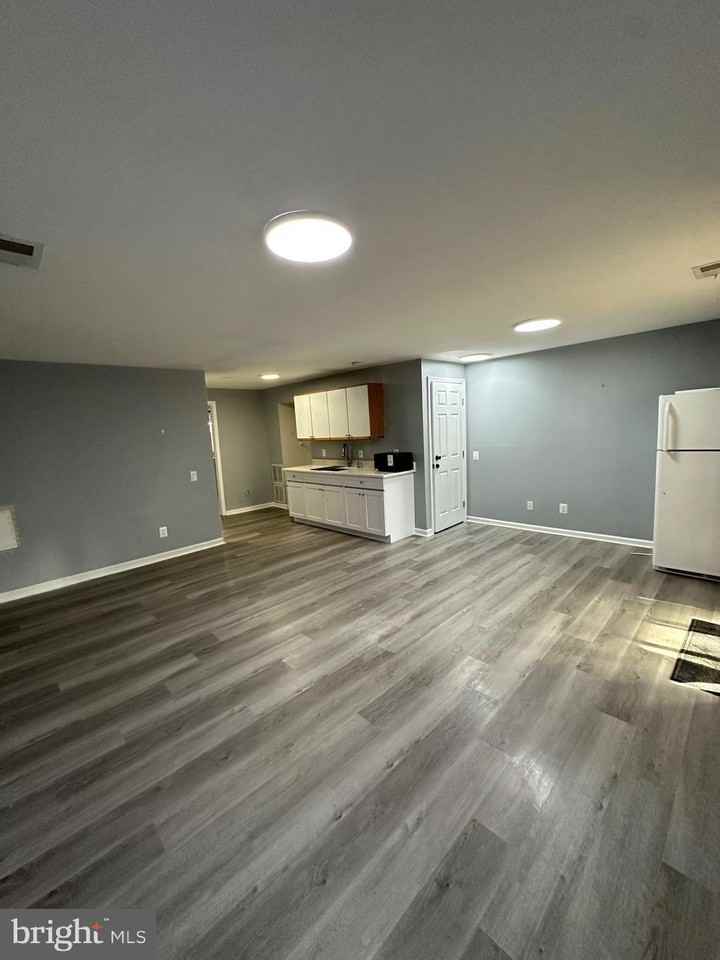 367 Bridle Crest Sq Ne Bsmt #Bsmt - Photo 4 of 15