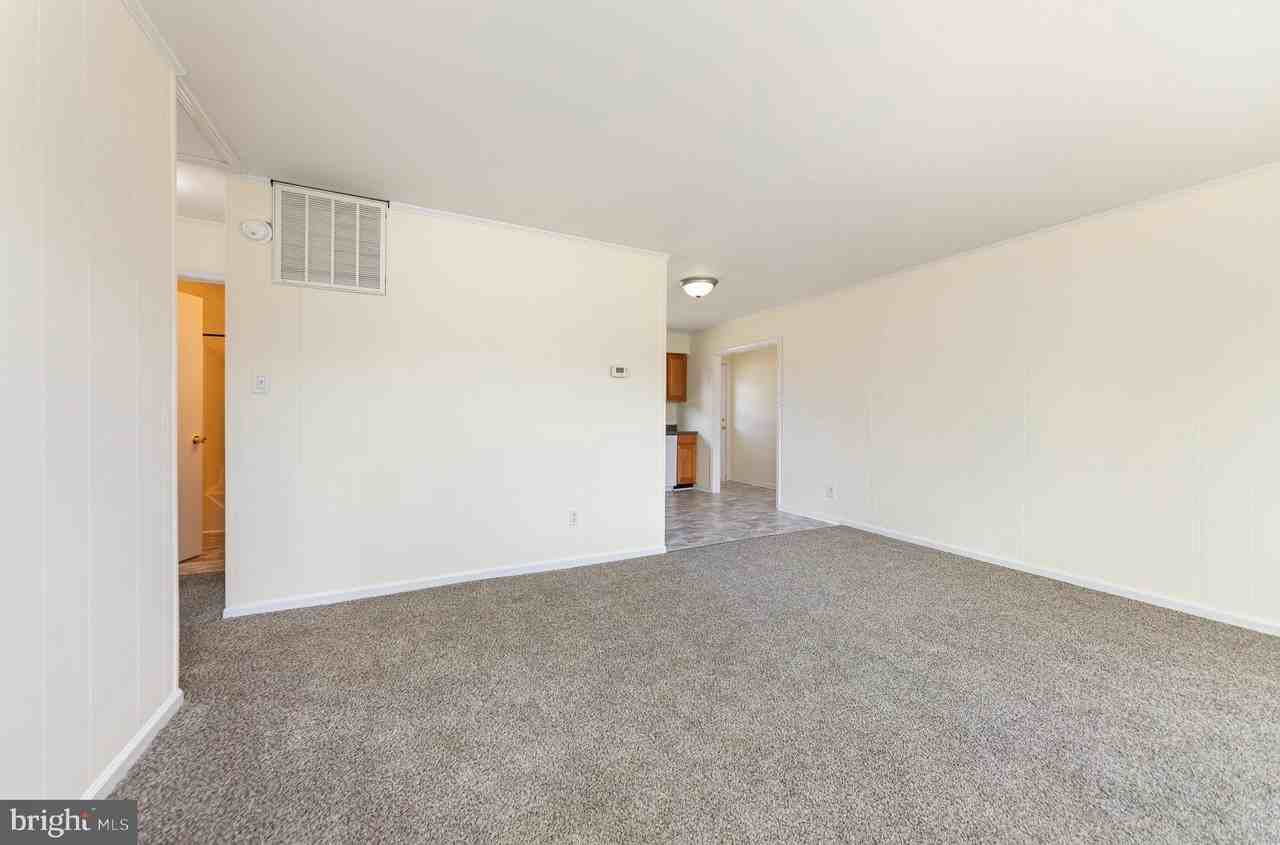 8430 Courthouse Rd - Photo 3 of 22