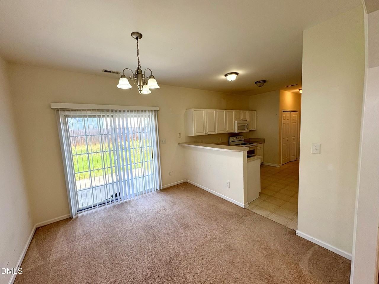1822 Eva Mae Dr - Photo 3 of 8