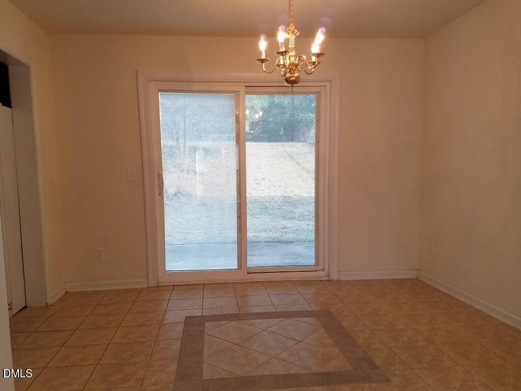 3319 Lassiter St - Photo 7 of 21