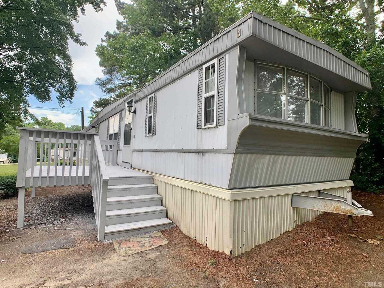 2145 Winston Rd - Photo 2 of 22
