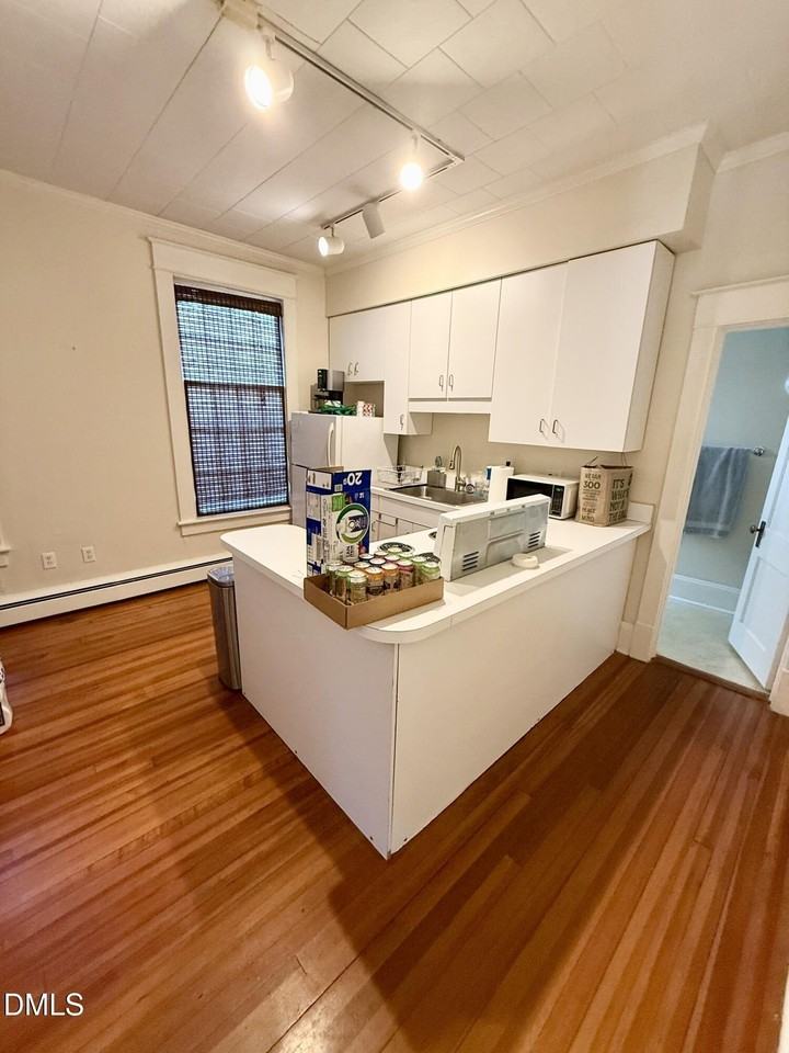 405 Ransom St - Photo 7 of 11