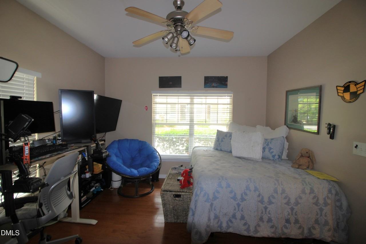 317 Kinellan Ln - Photo 6 of 25