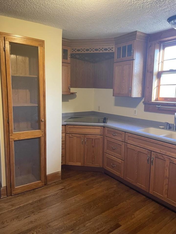 804 Cherokee Rd - Photo 3 of 9