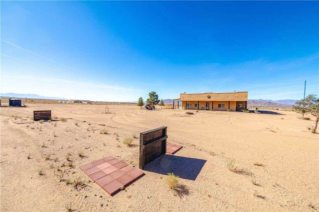 10563 N Garrett Dr - Photo 7 of 24