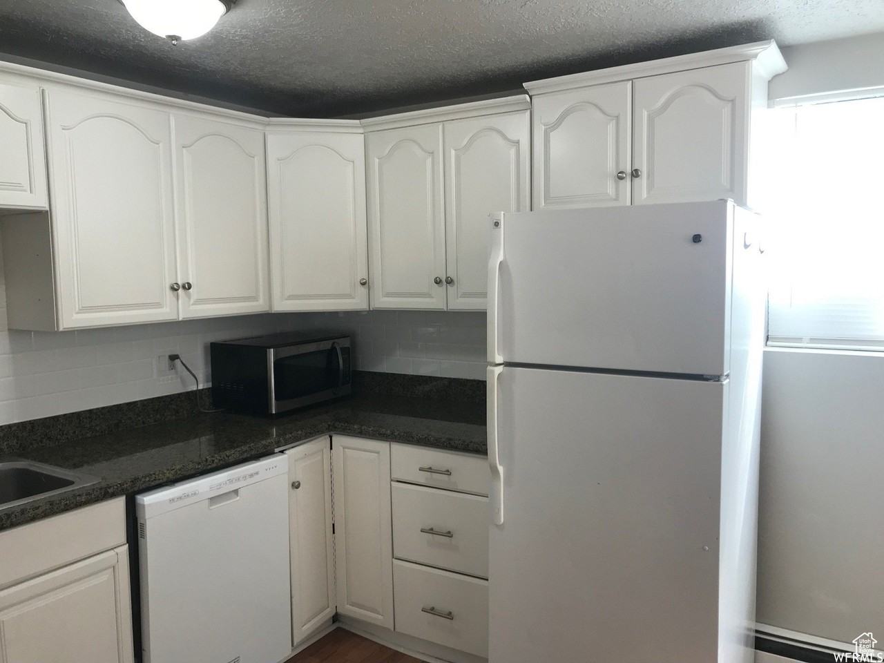 649 Swenson Ave #2 - Photo 7 of 21