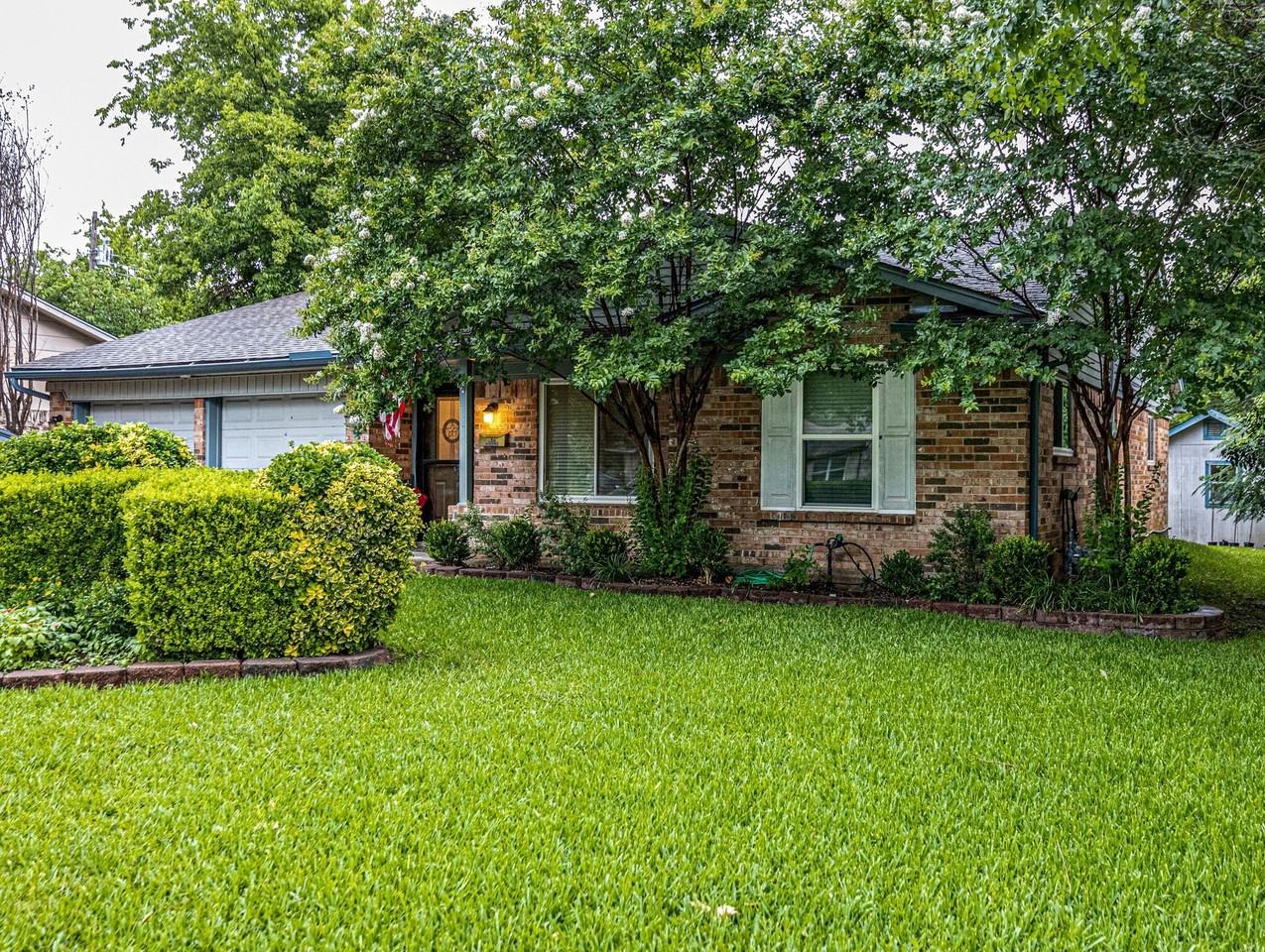 14520 Shoredale Ln - Photo 2 of 19