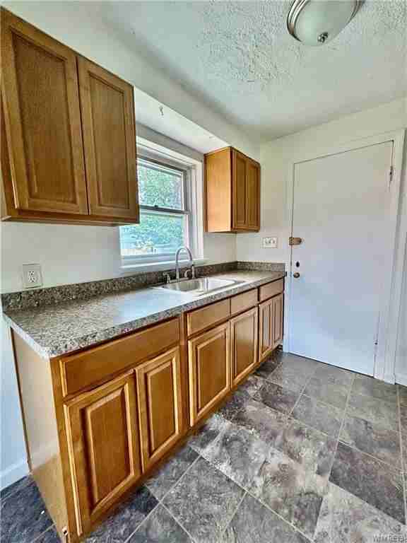 34 Latona Ct - Photo 7 of 14