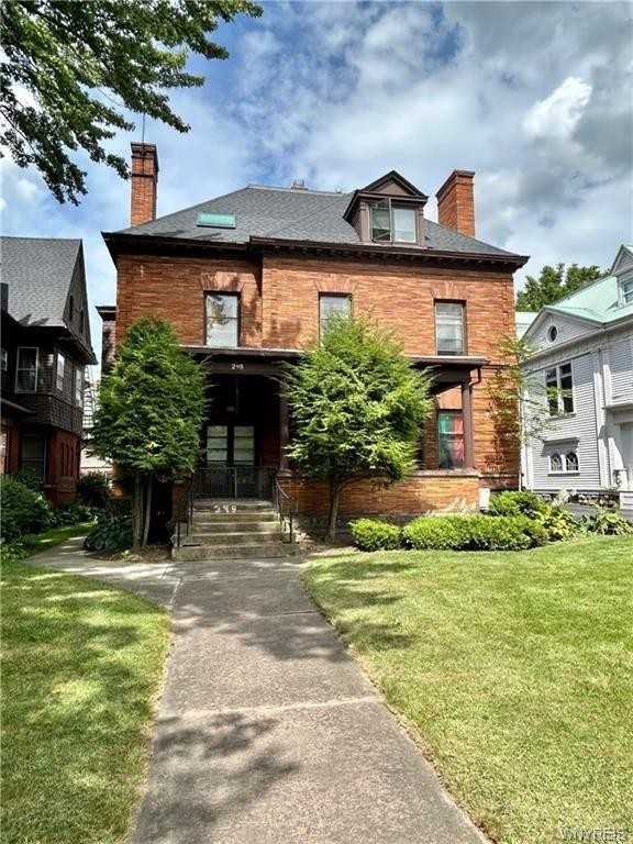 295 Summer St