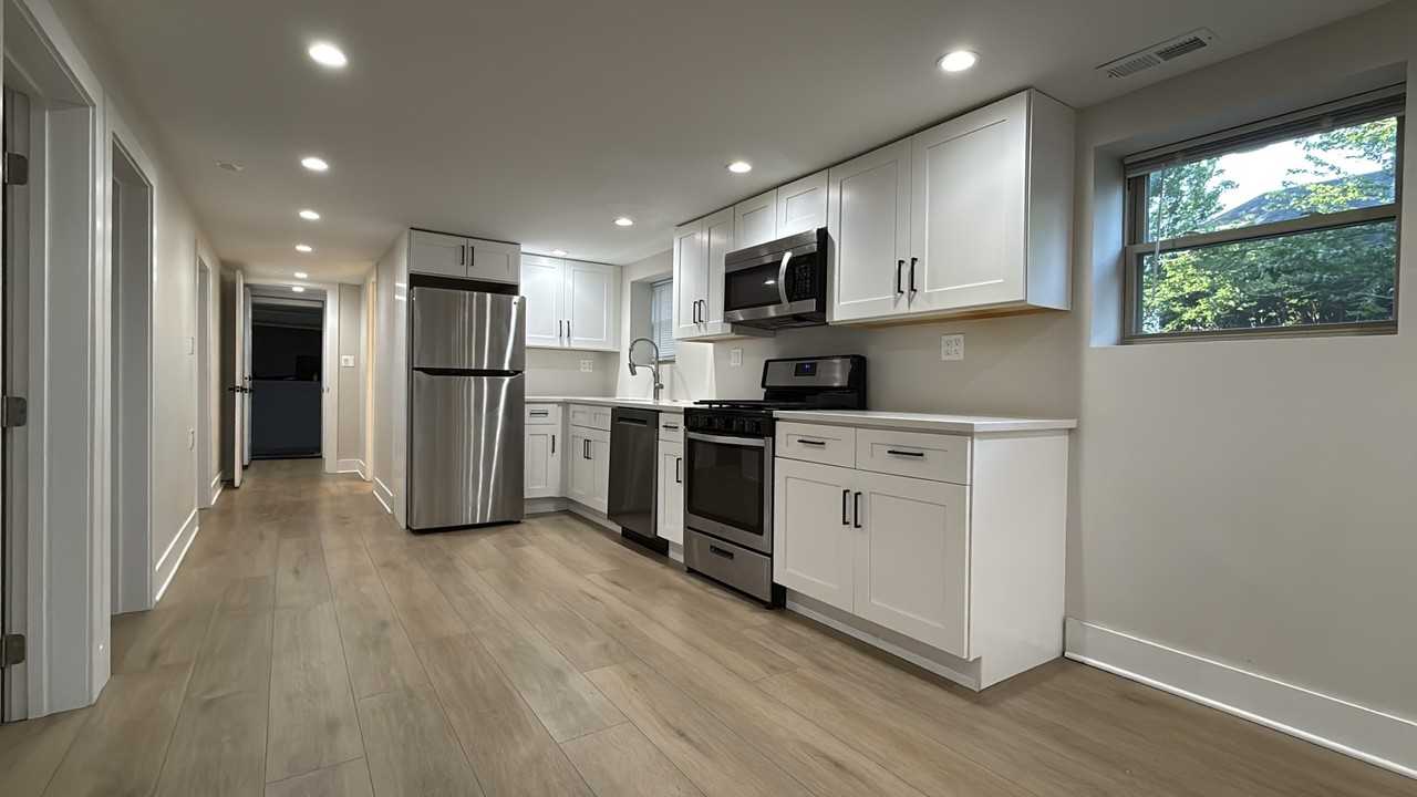 5200 W Winona St - Photo 3 of 14