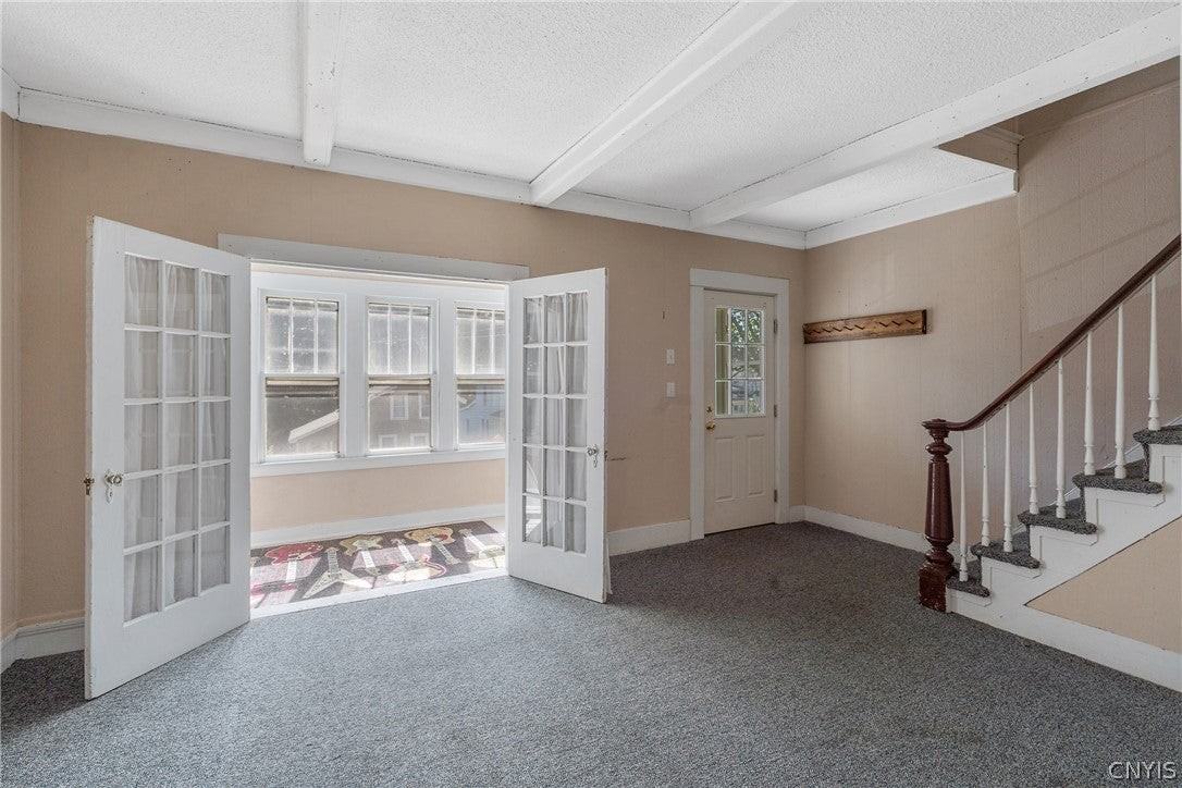 39 John St - Photo 4 of 25