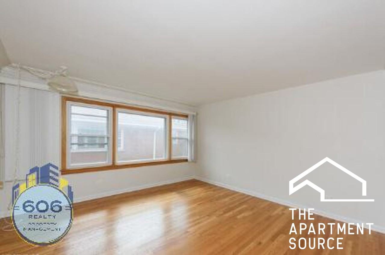 9453 Maple Dr #3B - Photo 3 of 6