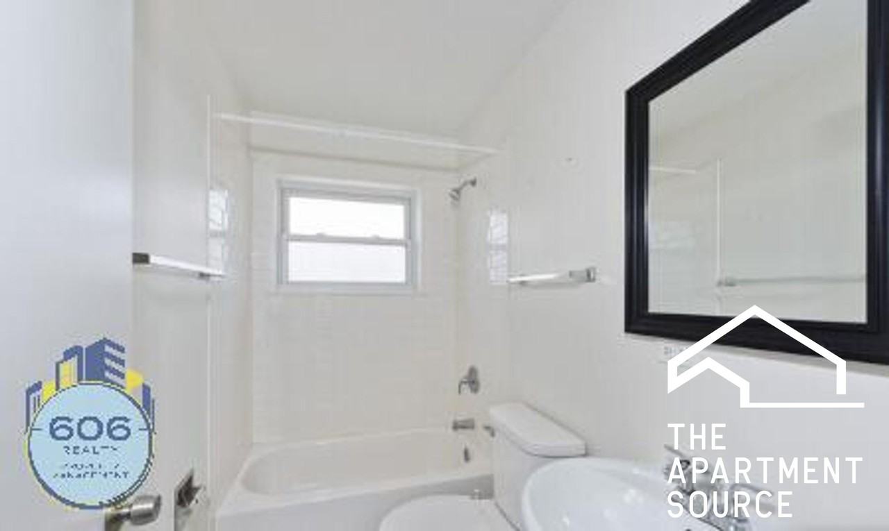 9453 Maple Dr #3B - Photo 4 of 6