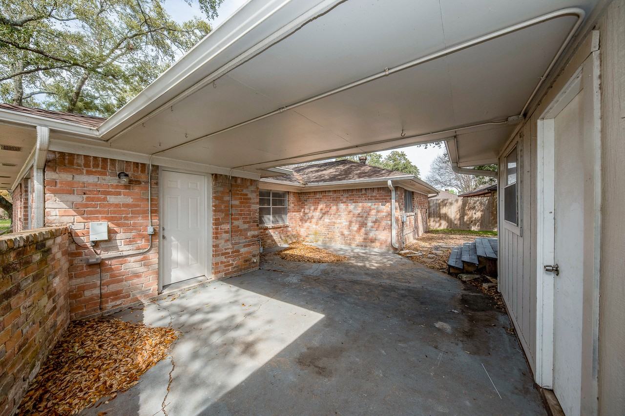 451 Gentilly Dr #1 - Photo 4 of 22