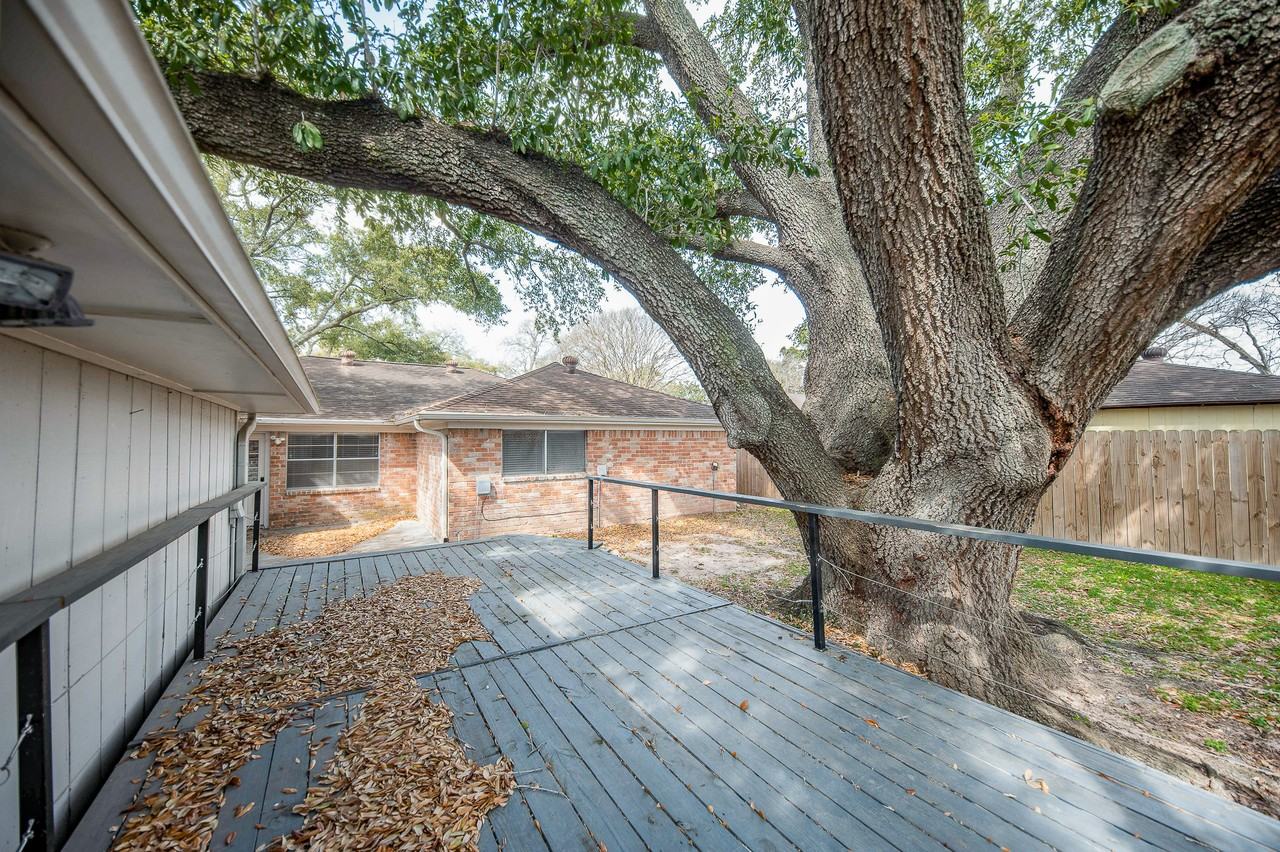 451 Gentilly Dr #1 - Photo 6 of 22