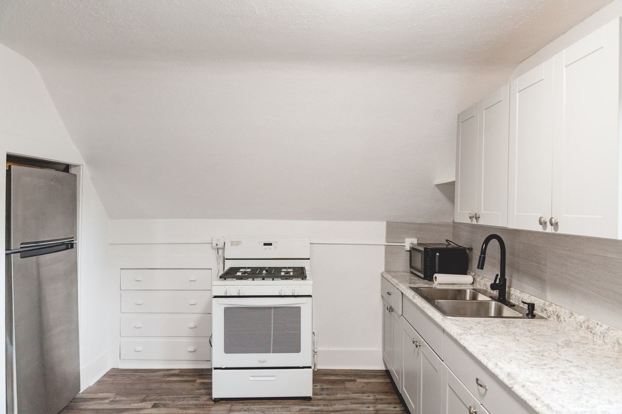 2440 E Willamette Ave #1 - Photo 4 of 20