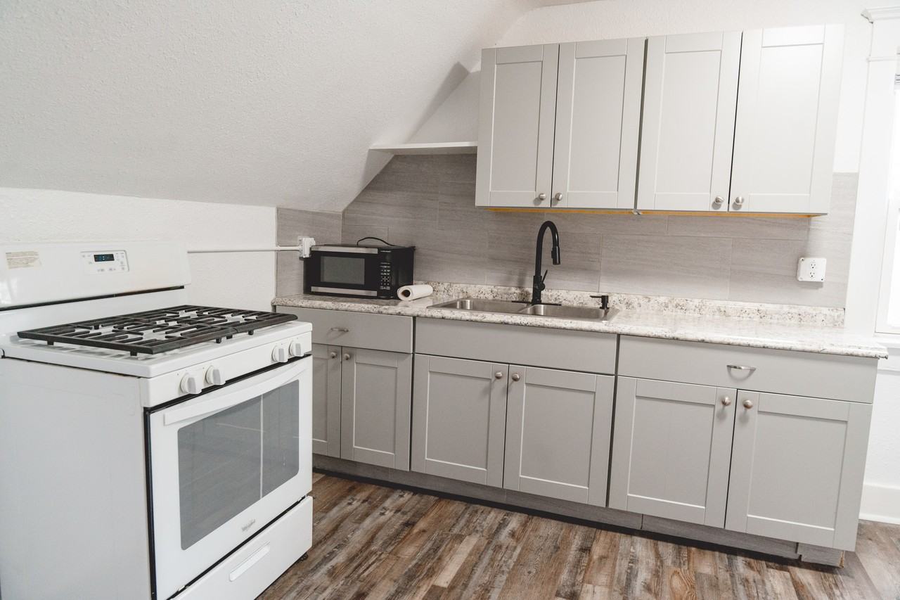 2440 E Willamette Ave #1 - Photo 6 of 20