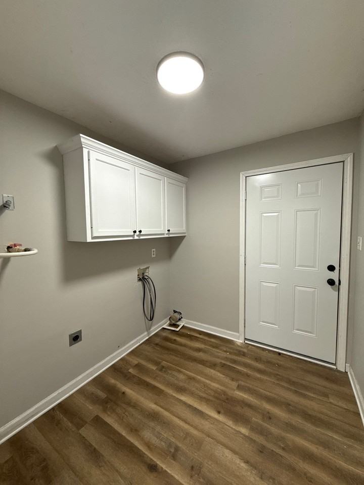 319 Anderson Ave #1 - Photo 5 of 12