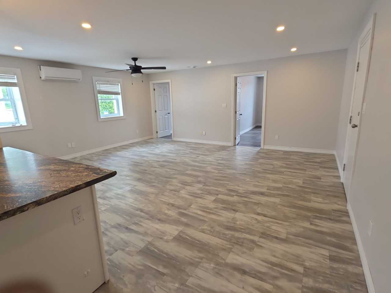 131 Brown St - Photo 5 of 17