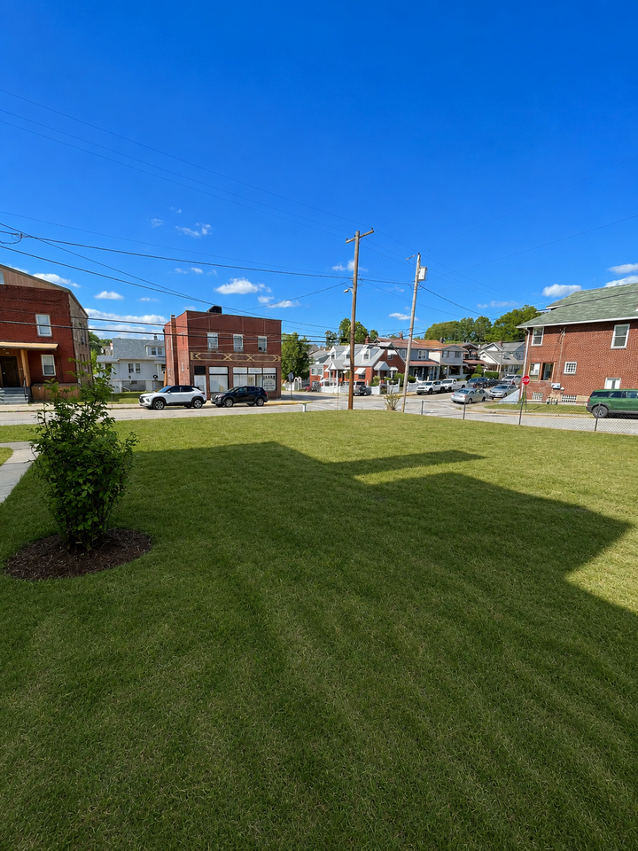 826 North Street - Photo 2 of 8