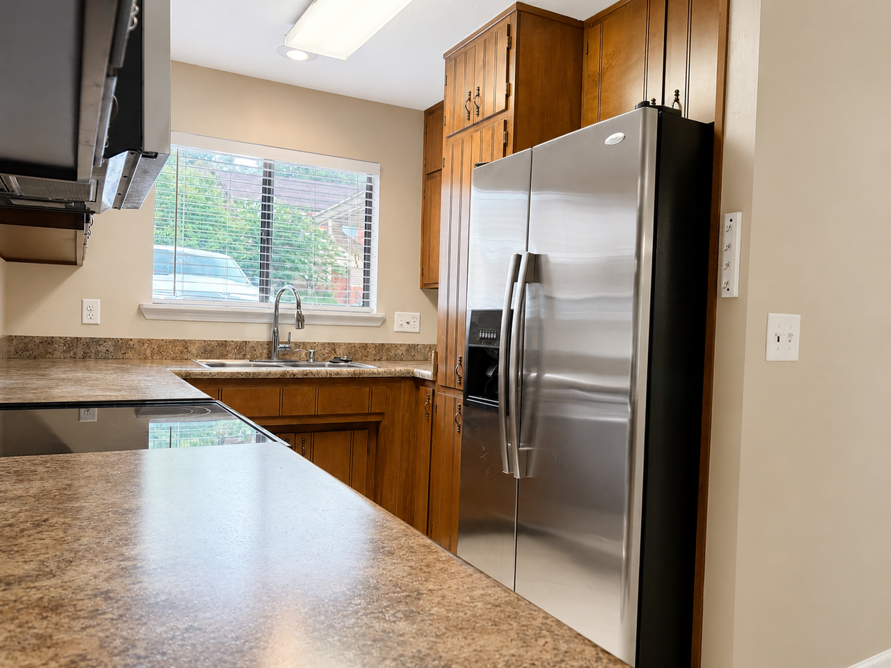 3207 Shamrock Street EastApt 18 #18 - Photo 4 of 14
