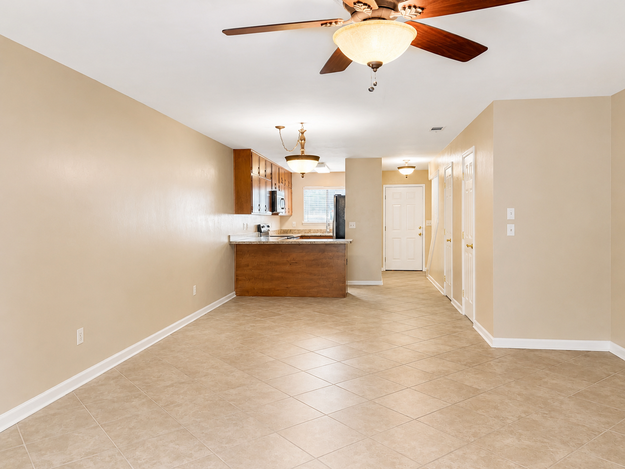 3207 Shamrock Street EastApt 18 #18 - Photo 6 of 14