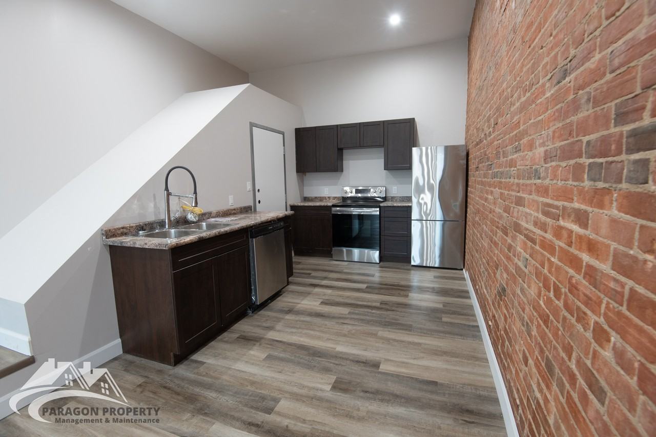 103 Brown St - Photo 7 of 13