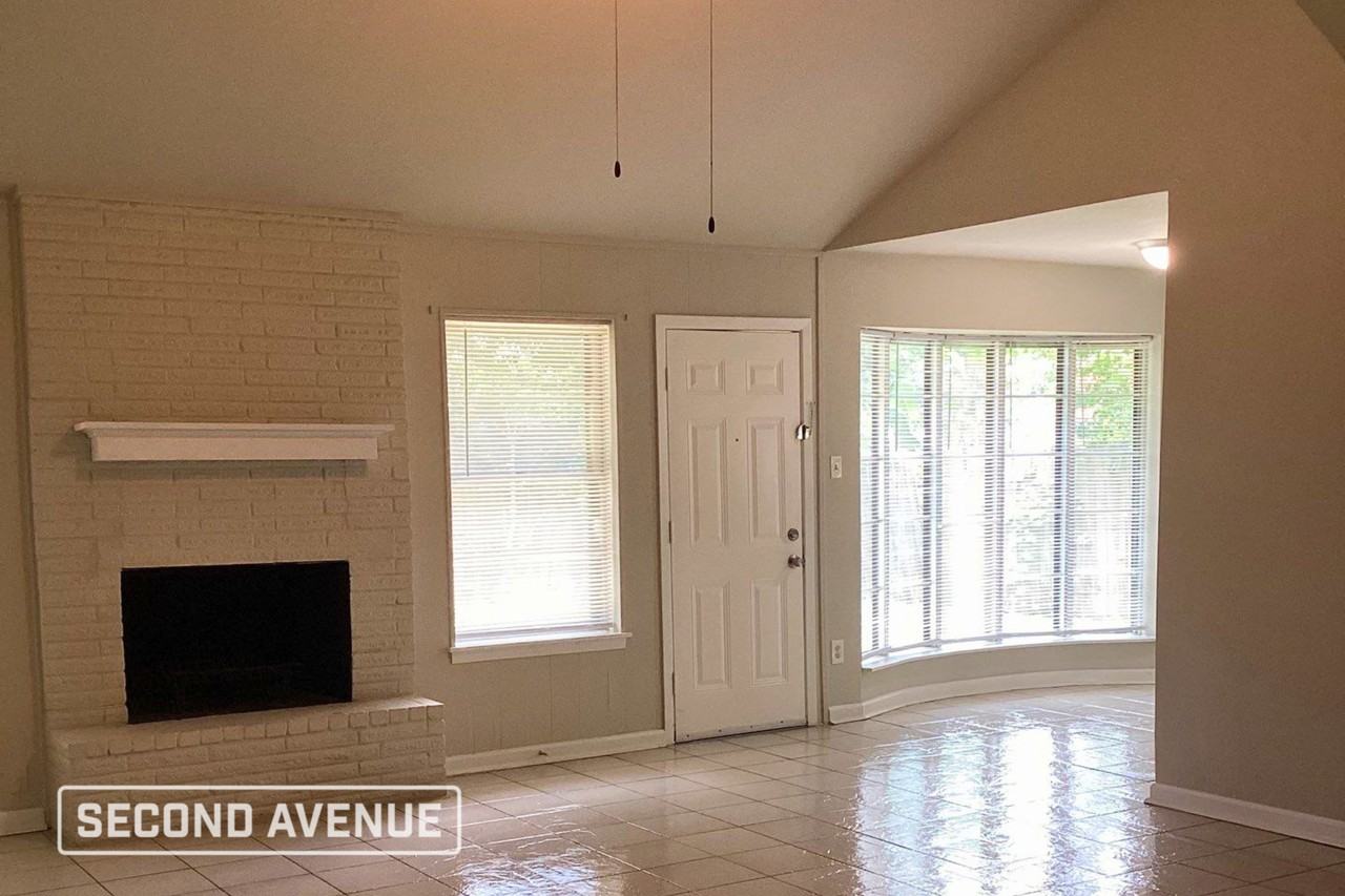 11203 Sagehill Dr - Photo 2 of 12