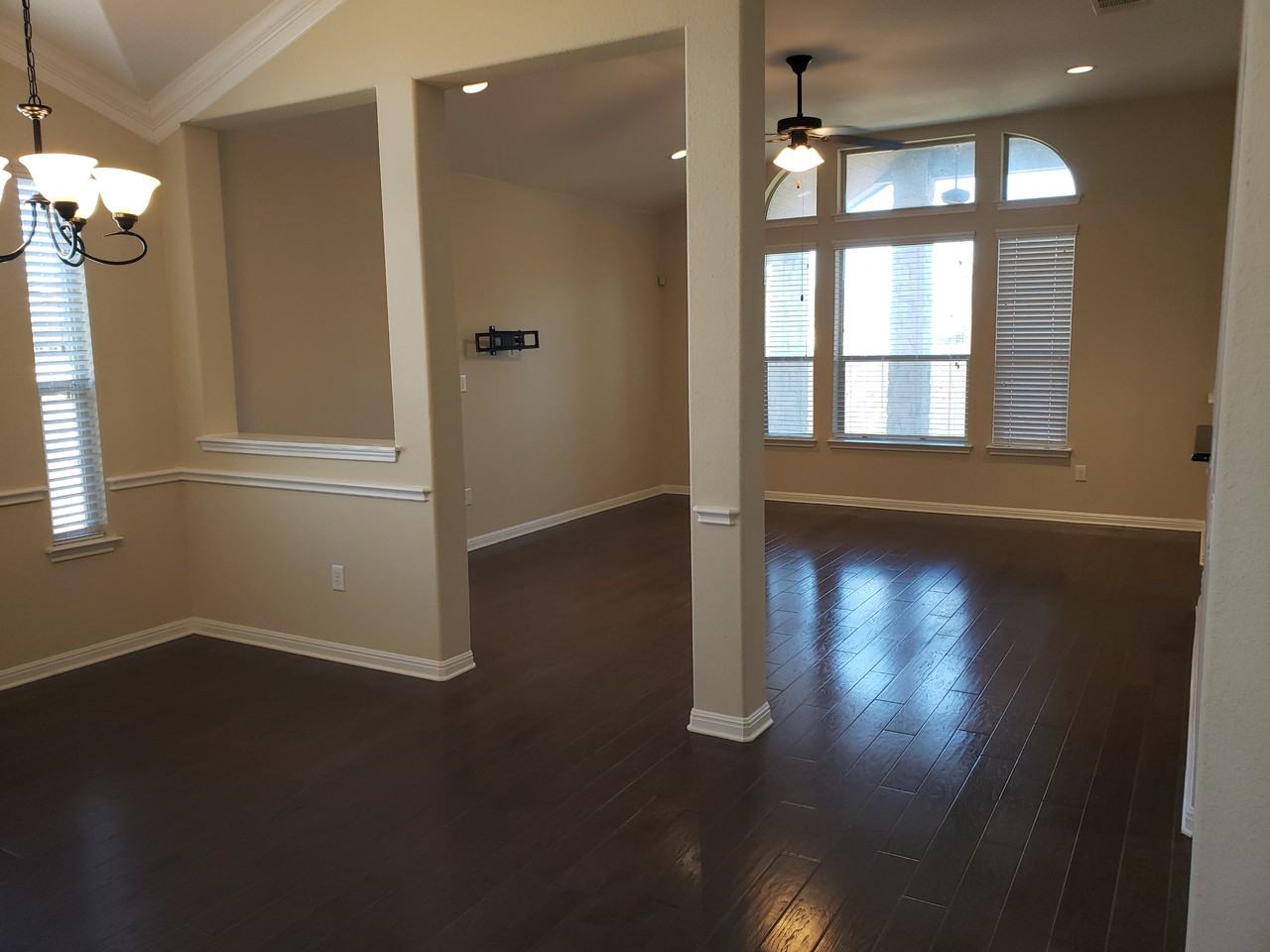 18509 Bassano Ave #1 - Photo 4 of 30