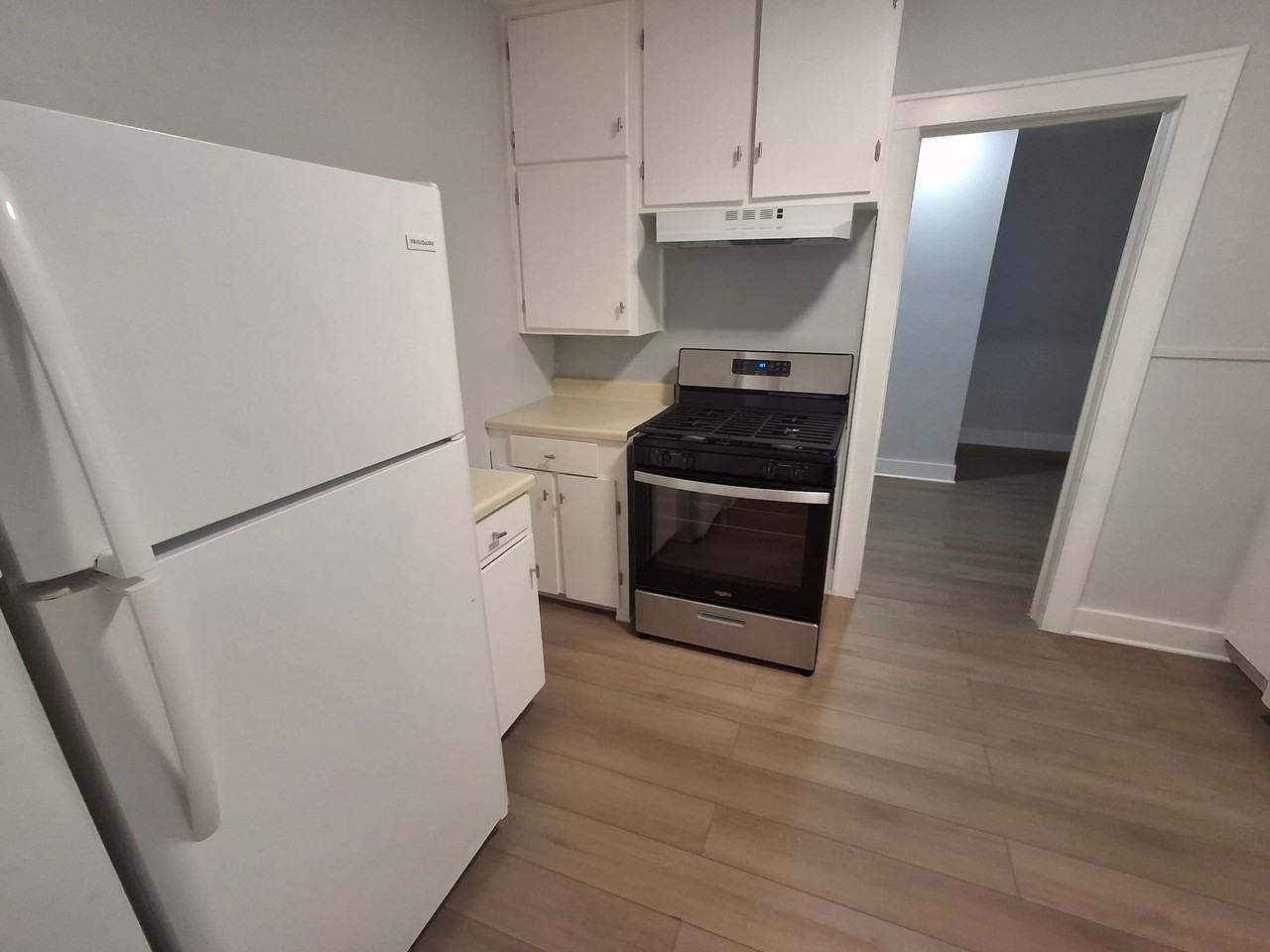 1504 Nw Arlington Ave #1 - Photo 7 of 14