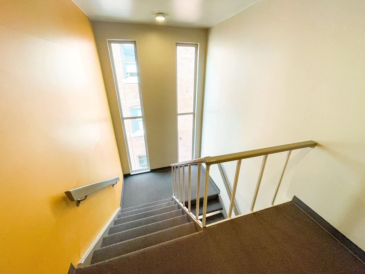 Summit Apartments - Photo 6 of 38